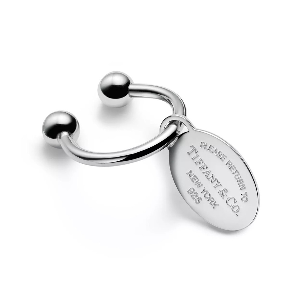 Return to Tiffany® Oval Tag Screwball Key Ring sterling silver.